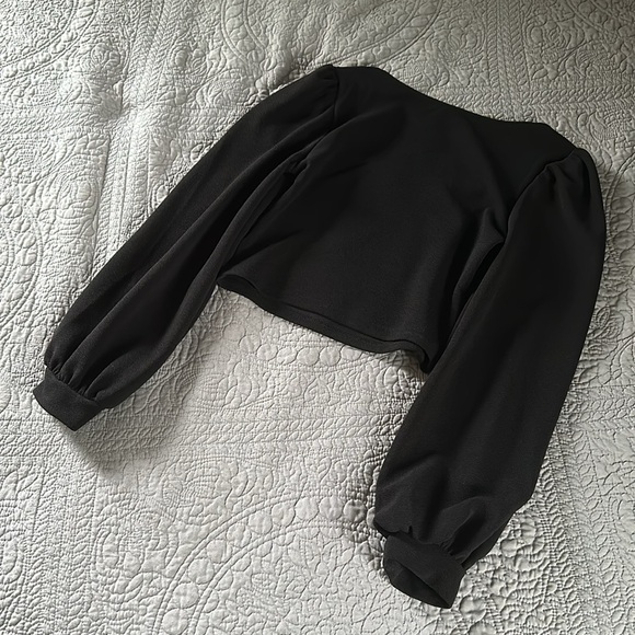 SHEIN Crop Top - Picture 3 of 3